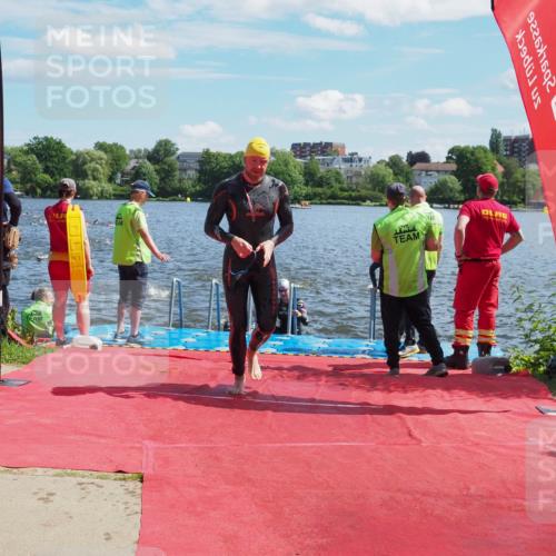 16.06.2024 - 7 Türme Triathlon KatJ http://msf.ph/oto/6299666 16.06.2024 11:15:16 Schwimmen 21, 45, 166, 182, 183, 215, 267, 275, 287, 294 meine-sportfotos.de