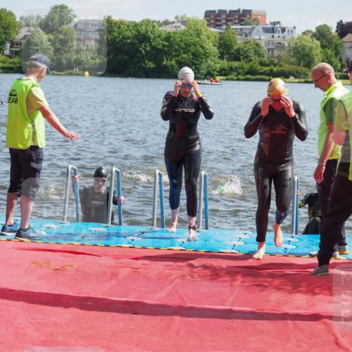 16.06.2024 - 7 Türme Triathlon KatJ http://msf.ph/oto/6299695 16.06.2024 11:15:19 Schwimmen 21, 45, 166, 182, 183, 215, 267, 275, 287, 294 meine-sportfotos.de