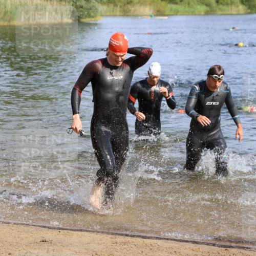 16.06.2024 - 26. Vierlanden-Triathlon Strokosch-Dieckow http://msf.ph/oto/6299711 16.06.2024 09:42:27 Schwimmen 65, 145, 166, 177, 180, 65, 145, 166, 177, 180 meine-sportfotos.de
