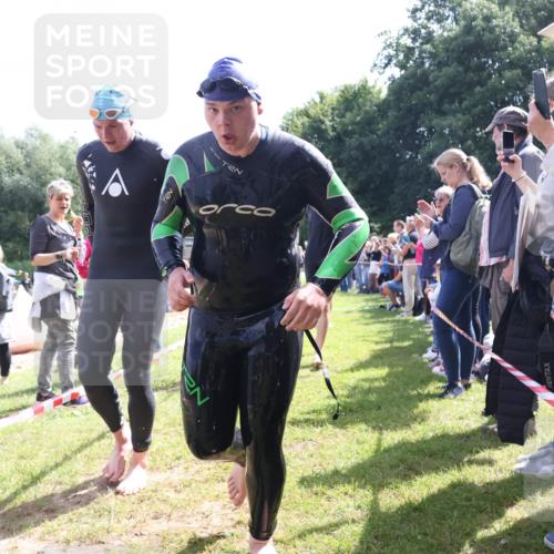 16.06.2024 - 26. Vierlanden-Triathlon Lena Gebhardt http://msf.ph/oto/6299714 16.06.2024 10:58:34 Schwimmen 257, 265, 345, 346, 257, 265, 345, 346 meine-sportfotos.de