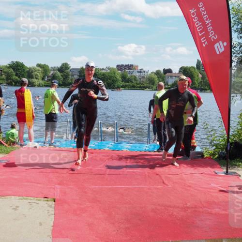 16.06.2024 - 7 Türme Triathlon KatJ http://msf.ph/oto/6299735 16.06.2024 11:15:22 Schwimmen 21, 45, 166, 182, 183, 215, 267, 275, 287, 294 meine-sportfotos.de