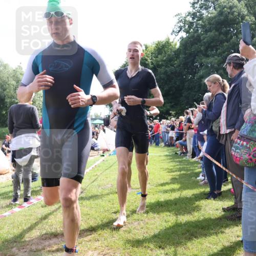 16.06.2024 - 26. Vierlanden-Triathlon Lena Gebhardt http://msf.ph/oto/6299811 16.06.2024 10:58:55 Schwimmen 251, 281, 304, 317, 320, 322, 251, 281, 304, 317, 320, 322 meine-sportfotos.de