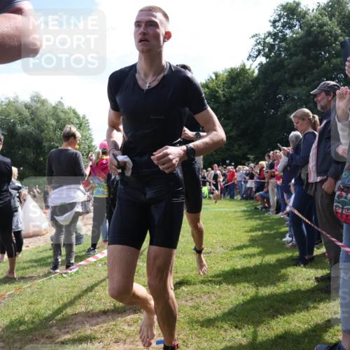 16.06.2024 - 26. Vierlanden-Triathlon Lena Gebhardt http://msf.ph/oto/6299827 16.06.2024 10:58:55 Schwimmen 251, 281, 304, 317, 320, 322, 251, 281, 304, 317, 320, 322 meine-sportfotos.de