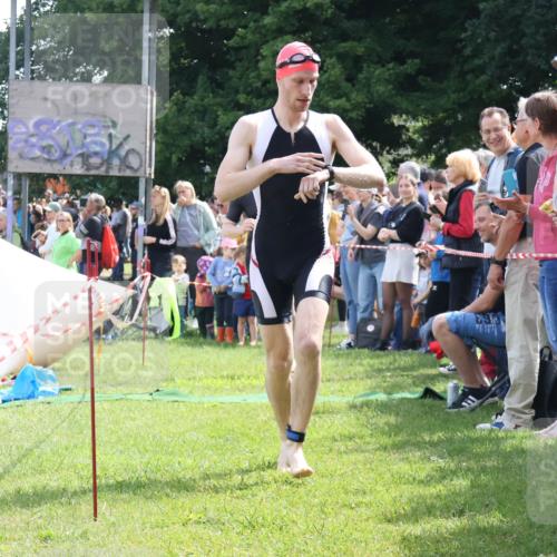 16.06.2024 - 26. Vierlanden-Triathlon Lena Gebhardt http://msf.ph/oto/6299857 16.06.2024 10:58:59 Schwimmen 262, 304, 317, 322, 351, 262, 304, 317, 322, 351 meine-sportfotos.de