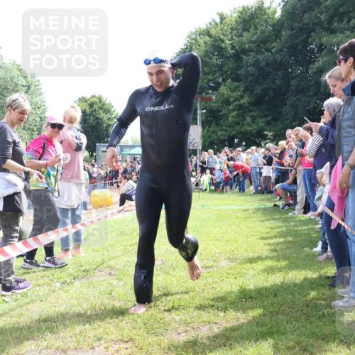 16.06.2024 - 26. Vierlanden-Triathlon Lena Gebhardt http://msf.ph/oto/6299930 16.06.2024 10:59:07 Schwimmen 247, 262, 270, 304, 315, 325, 351, 247, 262, 270, 304, 315, 325, 351 meine-sportfotos.de