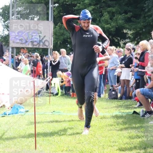 16.06.2024 - 26. Vierlanden-Triathlon Lena Gebhardt http://msf.ph/oto/6299956 16.06.2024 10:59:14 Schwimmen 247, 262, 270, 312, 315, 325, 351, 247, 262, 270, 312, 315, 325, 351 meine-sportfotos.de
