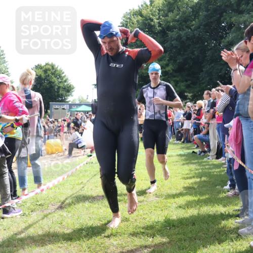16.06.2024 - 26. Vierlanden-Triathlon Lena Gebhardt http://msf.ph/oto/6299987 16.06.2024 10:59:16 Schwimmen 247, 262, 270, 280, 312, 315, 325, 330, 351, 247, 262, 270, 280, 312, 315, 325, 330, 351 meine-sportfotos.de