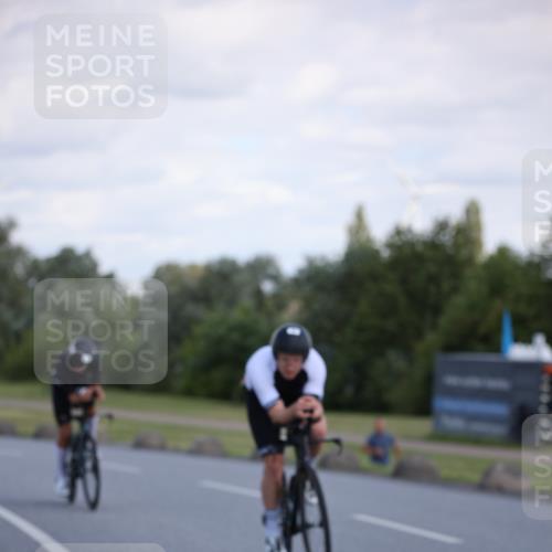 16.06.2024 - 26. Vierlanden-Triathlon Jannik Wohlers http://msf.ph/oto/6299991 16.06.2024 11:38:31 Radfahren 44, 68, 116, 251, 298, 329, 332, 346, 369 meine-sportfotos.de