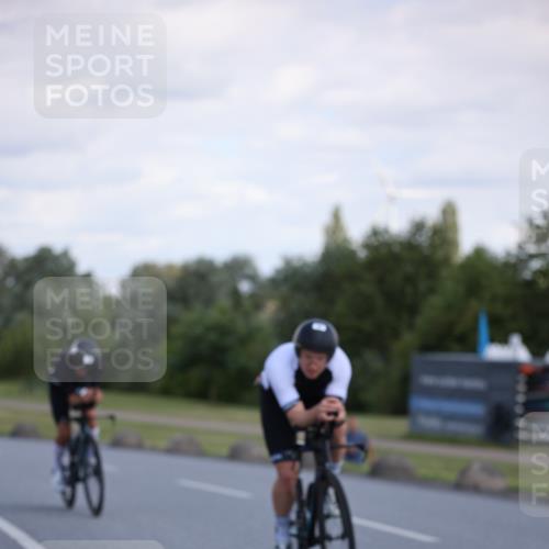 16.06.2024 - 26. Vierlanden-Triathlon Jannik Wohlers http://msf.ph/oto/6300011 16.06.2024 11:38:31 Radfahren 44, 68, 116, 251, 298, 329, 332, 346, 369 meine-sportfotos.de