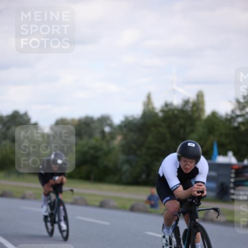16.06.2024 - 26. Vierlanden-Triathlon Jannik Wohlers http://msf.ph/oto/6300054 16.06.2024 11:38:31 Radfahren 44, 68, 116, 251, 298, 329, 332, 346, 369 meine-sportfotos.de
