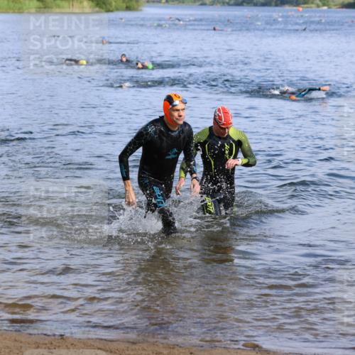 16.06.2024 - 26. Vierlanden-Triathlon Strokosch-Dieckow http://msf.ph/oto/6300073 16.06.2024 09:42:36 Schwimmen 65, 114, 166, 180, 65, 114, 166, 180 meine-sportfotos.de