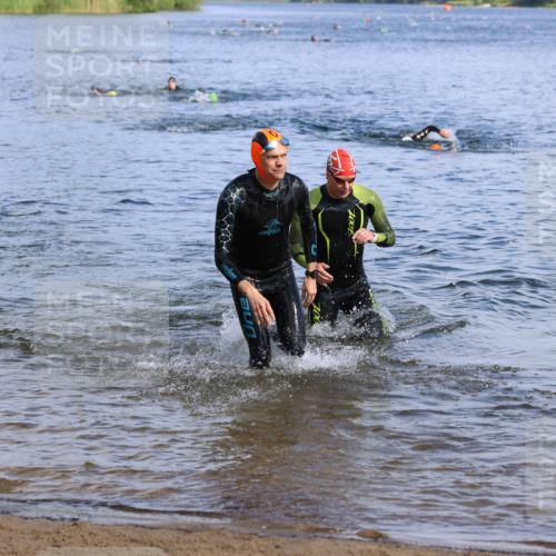 16.06.2024 - 26. Vierlanden-Triathlon Strokosch-Dieckow http://msf.ph/oto/6300117 16.06.2024 09:42:37 Schwimmen 65, 114, 166, 180, 65, 114, 166, 180 meine-sportfotos.de