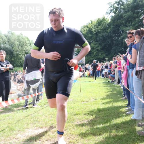 16.06.2024 - 26. Vierlanden-Triathlon Lena Gebhardt http://msf.ph/oto/6300119 16.06.2024 10:59:24 Schwimmen 247, 270, 280, 312, 315, 330, 247, 270, 280, 312, 315, 330 meine-sportfotos.de