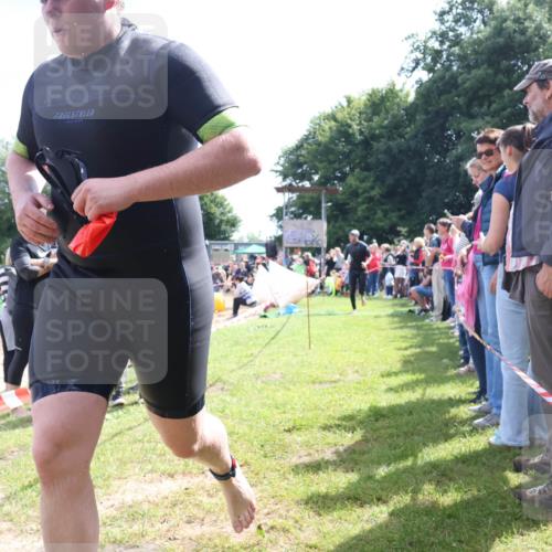 16.06.2024 - 26. Vierlanden-Triathlon Lena Gebhardt http://msf.ph/oto/6300124 16.06.2024 10:59:24 Schwimmen 247, 270, 280, 312, 315, 330, 247, 270, 280, 312, 315, 330 meine-sportfotos.de
