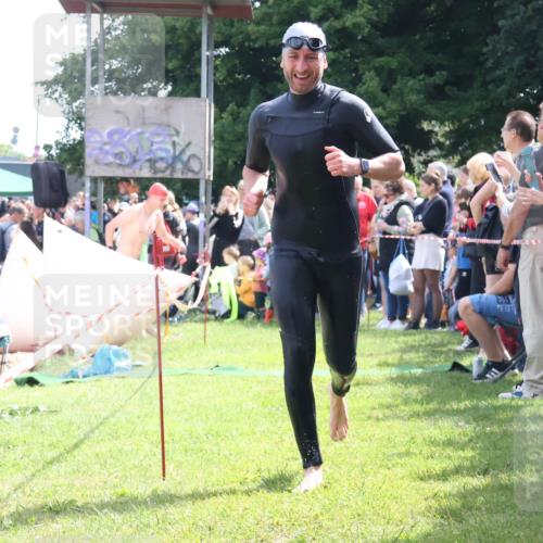 16.06.2024 - 26. Vierlanden-Triathlon Lena Gebhardt http://msf.ph/oto/6300146 16.06.2024 10:59:26 Schwimmen 270, 280, 312, 330, 270, 280, 312, 330 meine-sportfotos.de