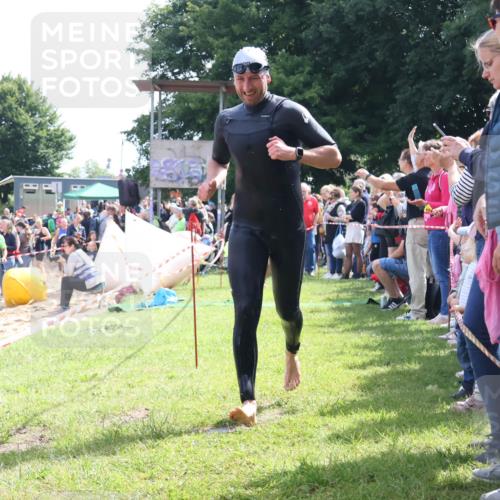 16.06.2024 - 26. Vierlanden-Triathlon Lena Gebhardt http://msf.ph/oto/6300160 16.06.2024 10:59:27 Schwimmen 280, 312, 330, 280, 312, 330 meine-sportfotos.de