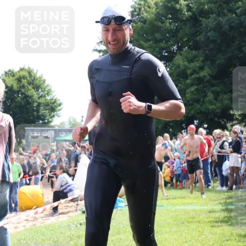 16.06.2024 - 26. Vierlanden-Triathlon Lena Gebhardt http://msf.ph/oto/6300173 16.06.2024 10:59:27 Schwimmen 280, 312, 330, 280, 312, 330 meine-sportfotos.de