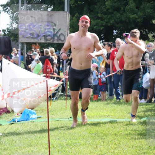 16.06.2024 - 26. Vierlanden-Triathlon Lena Gebhardt http://msf.ph/oto/6300183 16.06.2024 10:59:29 Schwimmen 280, 312, 330, 280, 312, 330 meine-sportfotos.de