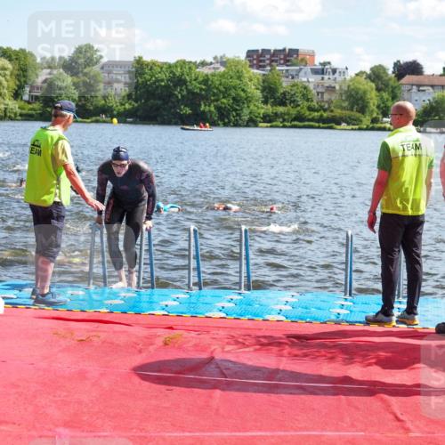 16.06.2024 - 7 Türme Triathlon KatJ http://msf.ph/oto/6300189 16.06.2024 11:16:01 Schwimmen 30, 163, 182, 183, 193, 199, 219, 283 meine-sportfotos.de