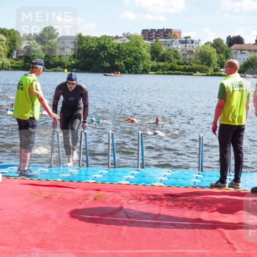 16.06.2024 - 7 Türme Triathlon KatJ http://msf.ph/oto/6300195 16.06.2024 11:16:02 Schwimmen 30, 163, 183, 193, 199, 219, 283 meine-sportfotos.de