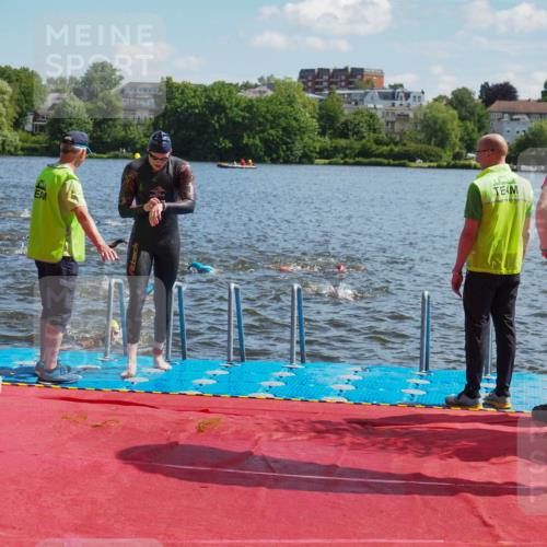 16.06.2024 - 7 Türme Triathlon KatJ http://msf.ph/oto/6300199 16.06.2024 11:16:02 Schwimmen 30, 163, 183, 193, 199, 219, 283 meine-sportfotos.de