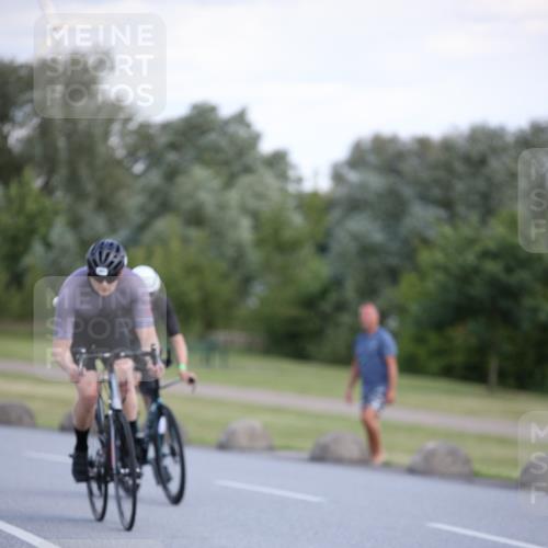 16.06.2024 - 26. Vierlanden-Triathlon Jannik Wohlers http://msf.ph/oto/6300220 16.06.2024 11:38:37 Radfahren 44, 68, 201, 215, 281, 369 meine-sportfotos.de
