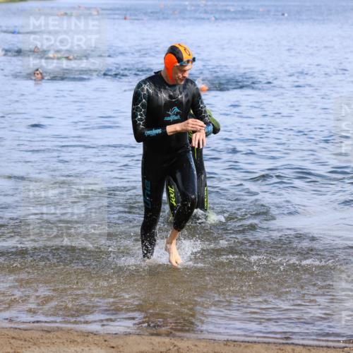 16.06.2024 - 26. Vierlanden-Triathlon Strokosch-Dieckow http://msf.ph/oto/6300226 16.06.2024 09:42:38 Schwimmen 65, 114, 129, 166, 180, 65, 114, 129, 166, 180 meine-sportfotos.de