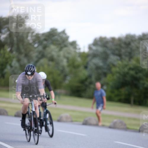 16.06.2024 - 26. Vierlanden-Triathlon Jannik Wohlers http://msf.ph/oto/6300228 16.06.2024 11:38:37 Radfahren 44, 68, 201, 215, 281, 369 meine-sportfotos.de