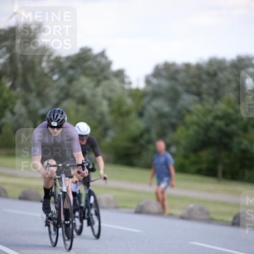 16.06.2024 - 26. Vierlanden-Triathlon Jannik Wohlers http://msf.ph/oto/6300240 16.06.2024 11:38:37 Radfahren 44, 68, 201, 215, 281, 369 meine-sportfotos.de