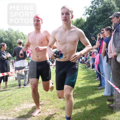 16.06.2024 - 26. Vierlanden-Triathlon Lena Gebhardt http://msf.ph/oto/6300241 16.06.2024 10:59:32 Schwimmen 271, 280, 330, 271, 280, 330 meine-sportfotos.de