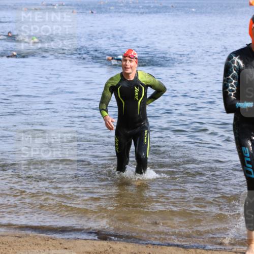 16.06.2024 - 26. Vierlanden-Triathlon Strokosch-Dieckow http://msf.ph/oto/6300301 16.06.2024 09:42:39 Schwimmen 65, 114, 129, 166, 180, 65, 114, 129, 166, 180 meine-sportfotos.de