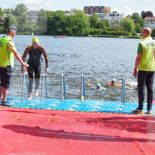 16.06.2024 - 7 Türme Triathlon KatJ http://msf.ph/oto/6300316 16.06.2024 11:16:13 Schwimmen 30, 158, 163, 175, 193, 199, 219, 283 meine-sportfotos.de