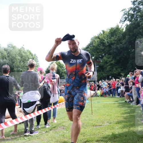 16.06.2024 - 26. Vierlanden-Triathlon Lena Gebhardt http://msf.ph/oto/6300320 16.06.2024 10:59:47 Schwimmen 230, 232, 242, 248, 271, 285, 337, 230, 232, 242, 248, 271, 285, 337 meine-sportfotos.de