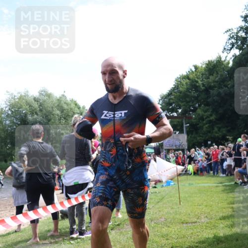 16.06.2024 - 26. Vierlanden-Triathlon Lena Gebhardt http://msf.ph/oto/6300323 16.06.2024 10:59:47 Schwimmen 230, 232, 242, 248, 271, 285, 337, 230, 232, 242, 248, 271, 285, 337 meine-sportfotos.de