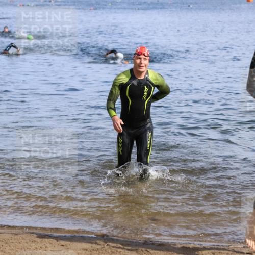 16.06.2024 - 26. Vierlanden-Triathlon Strokosch-Dieckow http://msf.ph/oto/6300349 16.06.2024 09:42:39 Schwimmen 65, 114, 129, 166, 180, 65, 114, 129, 166, 180 meine-sportfotos.de