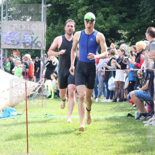 16.06.2024 - 26. Vierlanden-Triathlon Lena Gebhardt http://msf.ph/oto/6300358 16.06.2024 10:59:52 Schwimmen 230, 232, 242, 246, 248, 284, 285, 337, 230, 232, 242, 246, 248, 284, 285, 337 meine-sportfotos.de
