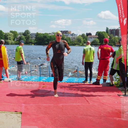 16.06.2024 - 7 Türme Triathlon KatJ http://msf.ph/oto/6300379 16.06.2024 11:16:16 Schwimmen 30, 158, 163, 175, 193, 199, 219, 283 meine-sportfotos.de