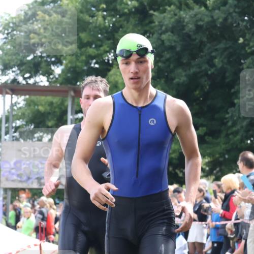 16.06.2024 - 26. Vierlanden-Triathlon Lena Gebhardt http://msf.ph/oto/6300385 16.06.2024 10:59:54 Schwimmen 230, 232, 242, 246, 248, 284, 285, 286, 335, 337, 230, 232, 242, 246, 248, 284, 285, 286, 335, 337 meine-sportfotos.de