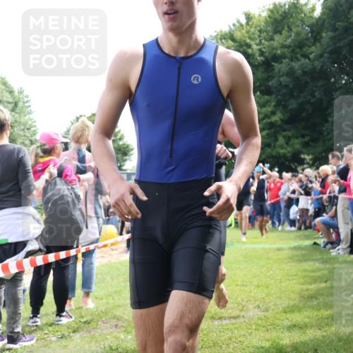 16.06.2024 - 26. Vierlanden-Triathlon Lena Gebhardt http://msf.ph/oto/6300402 16.06.2024 10:59:55 Schwimmen 230, 232, 242, 246, 248, 261, 284, 285, 286, 335, 337, 230, 232, 242, 246, 248, 261, 284, 285, 286, 335, 337 meine-sportfotos.de