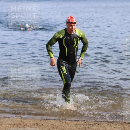 16.06.2024 - 26. Vierlanden-Triathlon Strokosch-Dieckow http://msf.ph/oto/6300407 16.06.2024 09:42:41 Schwimmen 65, 82, 114, 129, 166, 180, 65, 82, 114, 129, 166, 180 meine-sportfotos.de