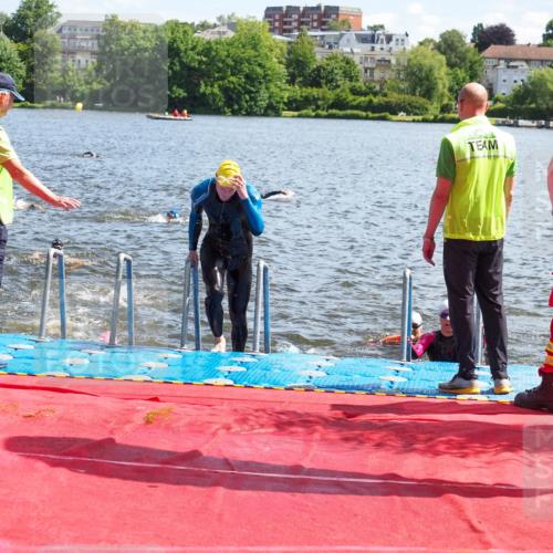 16.06.2024 - 7 Türme Triathlon KatJ http://msf.ph/oto/6300408 16.06.2024 11:16:19 Schwimmen 30, 158, 175, 193, 199, 219, 283 meine-sportfotos.de
