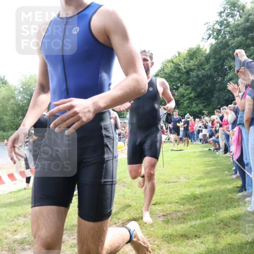 16.06.2024 - 26. Vierlanden-Triathlon Lena Gebhardt http://msf.ph/oto/6300409 16.06.2024 10:59:55 Schwimmen 230, 232, 242, 246, 248, 261, 284, 285, 286, 335, 337, 230, 232, 242, 246, 248, 261, 284, 285, 286, 335, 337 meine-sportfotos.de