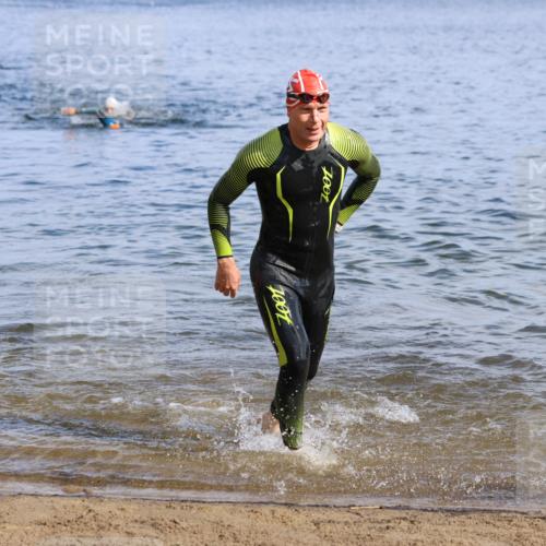 16.06.2024 - 26. Vierlanden-Triathlon Strokosch-Dieckow http://msf.ph/oto/6300427 16.06.2024 09:42:41 Schwimmen 65, 82, 114, 129, 166, 180, 65, 82, 114, 129, 166, 180 meine-sportfotos.de