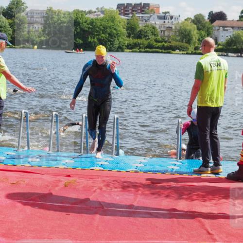 16.06.2024 - 7 Türme Triathlon KatJ http://msf.ph/oto/6300437 16.06.2024 11:16:19 Schwimmen 30, 158, 175, 193, 199, 219, 283 meine-sportfotos.de