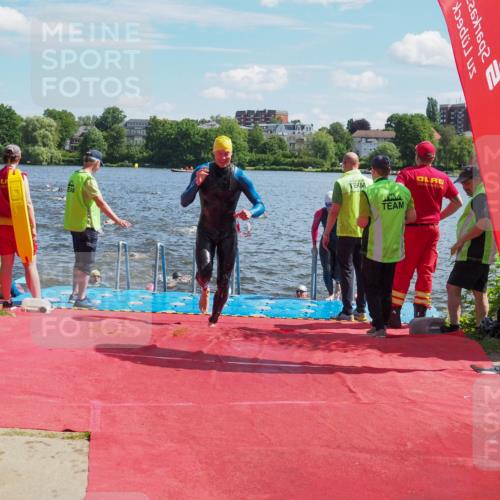 16.06.2024 - 7 Türme Triathlon KatJ http://msf.ph/oto/6300442 16.06.2024 11:16:21 Schwimmen 30, 158, 175, 193, 199, 217, 219, 231, 283 meine-sportfotos.de