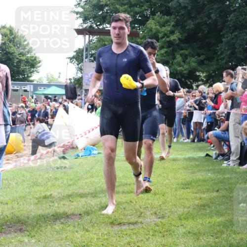 16.06.2024 - 26. Vierlanden-Triathlon Lena Gebhardt http://msf.ph/oto/6300445 16.06.2024 10:59:58 Schwimmen 230, 232, 242, 246, 248, 261, 284, 285, 286, 335, 337, 230, 232, 242, 246, 248, 261, 284, 285, 286, 335, 337 meine-sportfotos.de