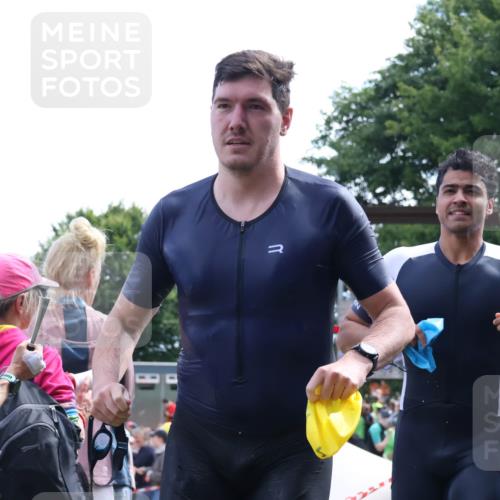 16.06.2024 - 26. Vierlanden-Triathlon Lena Gebhardt http://msf.ph/oto/6300457 16.06.2024 10:59:59 Schwimmen 232, 242, 246, 248, 261, 284, 286, 335, 337, 232, 242, 246, 248, 261, 284, 286, 335, 337 meine-sportfotos.de
