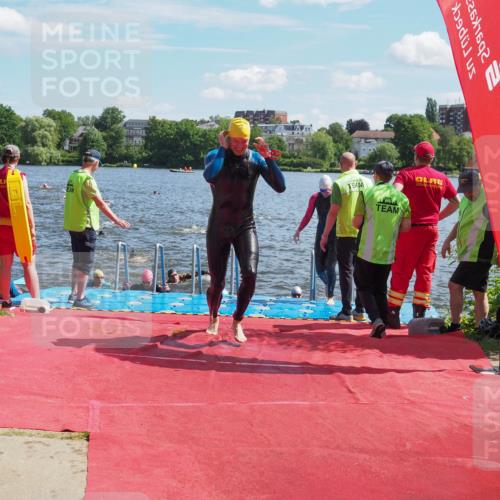 16.06.2024 - 7 Türme Triathlon KatJ http://msf.ph/oto/6300462 16.06.2024 11:16:21 Schwimmen 30, 158, 175, 193, 199, 217, 219, 231, 283 meine-sportfotos.de