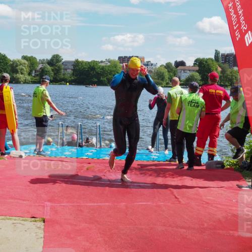16.06.2024 - 7 Türme Triathlon KatJ http://msf.ph/oto/6300470 16.06.2024 11:16:22 Schwimmen 30, 37, 158, 175, 193, 199, 217, 219, 231, 283 meine-sportfotos.de