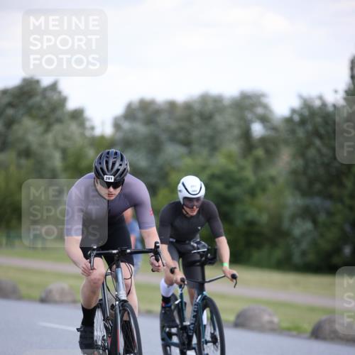 16.06.2024 - 26. Vierlanden-Triathlon Jannik Wohlers http://msf.ph/oto/6300476 16.06.2024 11:38:38 Radfahren 44, 68, 201, 215, 281, 369 meine-sportfotos.de